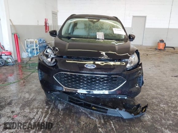 2020 Ford Escape SE with VIN 1FMCU9G6XLUC71527, listed as a IAAI auction lot 41420952 with 70,886 mi miles and . Bid and sale history available at DreamBid. Image 12.