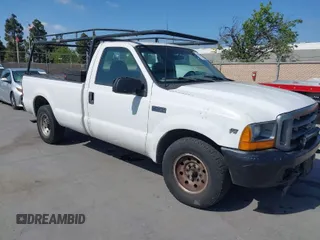 2000 Ford F-250 XL with VIN 1FTNF20L4YEA10894, listed as a IAAI auction lot 42052801 with 393,577 mi miles and . Bid and sale history available at DreamBid. Image 1.