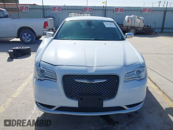 2019 Chrysler 300 Touring with VIN 2C3CCAAG0KH505545, listed as a IAAI auction lot 41679928 with 68,643 mi miles. Bid and sale history available at carsss.com. Image 13.