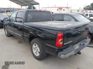 2006 Chevrolet Silverado 1500 LT1 with VIN 2GCEC13T961184876, listed as a IAAI auction lot 42174117 with 205,599 mi miles. Bid and sale history available at carsss.com. Image 3.