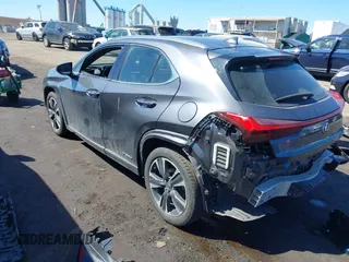 2022 Lexus UX 250h with VIN JTHP9JBH8N2058445, listed as a IAAI auction lot 41870238 with 36,509 mi miles and . Bid and sale history available at DreamBid. Image 3.