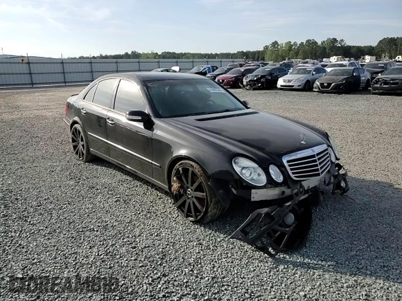 2004 Mercedes-Benz E 500 z VIN WDBUF70J54A559284, wystawiony jako Copart lot #51897305 z przebiegiem 252 711 mil mil oraz Szkoda całkowita • Salvage title. Historia ofert i sprzedaży dostępna na DreamBid. Obrazek 10.