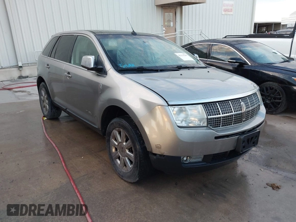 2008 Lincoln MKX with VIN 2LMDU68C88BJ17360, listed as a IAAI auction lot 42111549 with 221,191 mi miles. Bid and sale history available at carsss.com. Image 1.