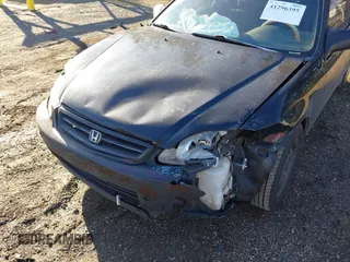 2000 Honda Civic DX z VIN 2HGEJ6443YH100685, wystawiony jako IAAI lot #41296395 z przebiegiem 207 125 mil mil oraz . Historia ofert i sprzedaży dostępna na DreamBid. Obrazek 6.