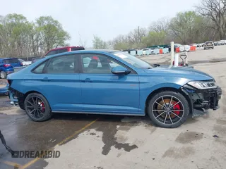 2025 Volkswagen Jetta GLI Autobahn with VIN 3VW2T7BU4SM034805, listed as a IAAI auction lot 41918116 with 581 mi miles and . Bid and sale history available at DreamBid. Image 14.