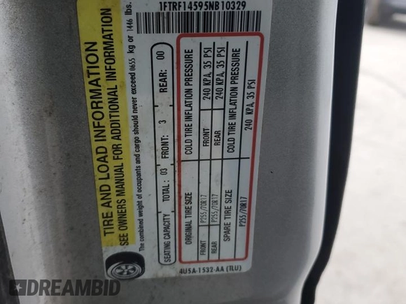 2005 Ford F-150 XL z VIN 1FTRF14595NB10329, wystawiony jako Copart lot #86282814 z przebiegiem 100 859 mil mil oraz Czysty tytuł • Clean title. Historia ofert i sprzedaży dostępna na DreamBid. Obrazek 12.