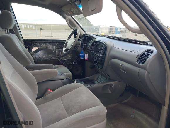 2005 Toyota Sequoia SR5 with VIN 5TDZT34AX5S247162, listed as a IAAI auction lot 41791180 with 154,936 mi miles. Bid and sale history available at carsss.com. Image 5.