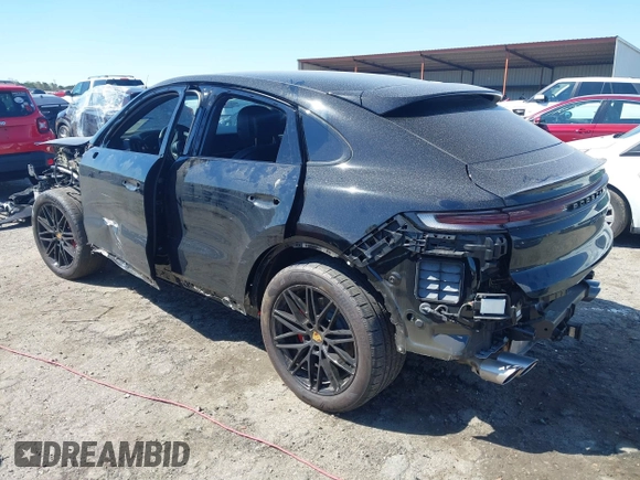 2024 Porsche Cayenne S z VIN WP1BL2AY4RDA60254, wystawiony jako IAAI lot #41882716 z przebiegiem 35 243 mil mil oraz . Historia ofert i sprzedaży dostępna na DreamBid. Obrazek 3.