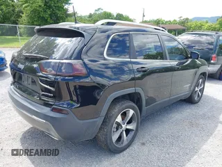 2019 Jeep Cherokee Limited z VIN 1C4PJLDNXKD128289, wystawiony jako IAAI lot #42335271 z przebiegiem 77 523 mil mil oraz . Historia ofert i sprzedaży dostępna na DreamBid. Obrazek 6.