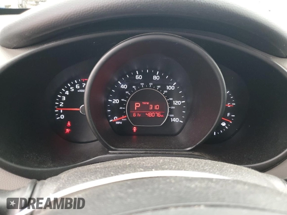 2019 Kia Soul z VIN KNDJN2A26K7669899, wystawiony jako Copart lot #58374875 z przebiegiem 48 076 mil mil oraz Szkoda całkowita • Salvage title. Historia ofert i sprzedaży dostępna na DreamBid. Obrazek 9.