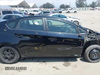 2014 Toyota Prius Four with VIN JTDKN3DUXE1738737, listed as a IAAI auction lot 42159877 with 47,221 mi miles. Bid and sale history available at carsss.com. Image 14.