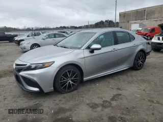 2021 Toyota Camry SE Nightshade with VIN 4T1G11AK4MU564004, listed as a Copart auction lot 47762515 with 144,293 mi miles and Salvage Title. Bid and sale history available at carsss.com. Image 1.