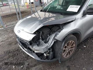 2022 Ford Escape SE with VIN 1FMCU0G6XNUB13770, listed as a IAAI auction lot 42697195 with 26,428 mi miles and . Bid and sale history available at DreamBid. Image 6.