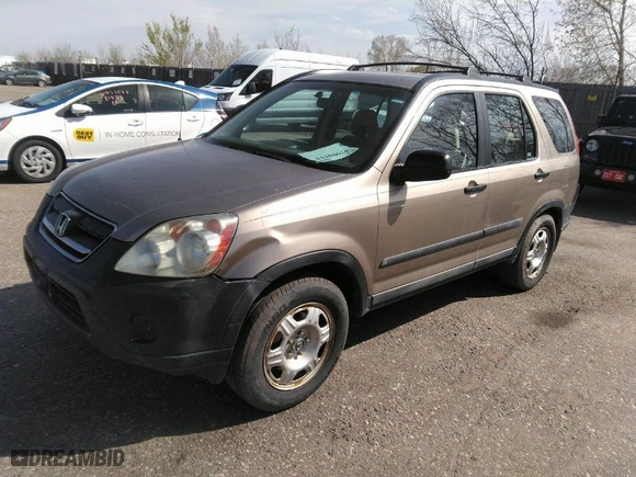 2005 Honda CR-V LX with VIN SHSRD78525U333497, listed as a IAAI auction lot 42004518 with 210,914 mi miles. Bid and sale history available at carsss.com. Image 2.