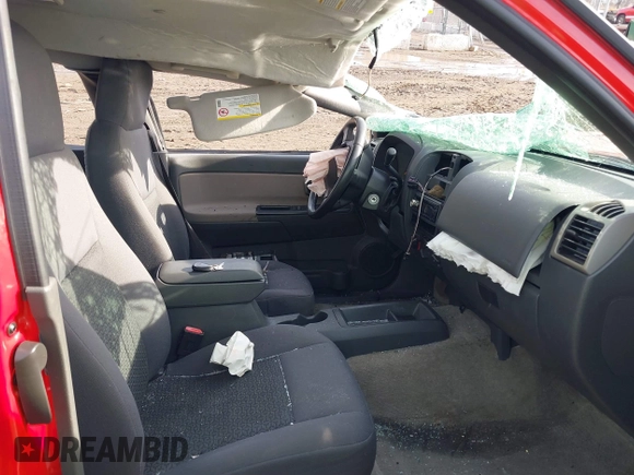 2005 GMC Canyon SLE Z71 with VIN 1GTDT196558252499, listed as a IAAI auction lot 41479498 with 132,669 mi miles. Bid and sale history available at carsss.com. Image 5.