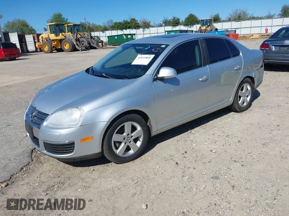 2008 Volkswagen Jetta Sedan SE with VIN 3VWRM71K58M046420, listed as a IAAI auction lot 41819868 with 231,222 mi miles. Bid and sale history available at carsss.com. Image 2.