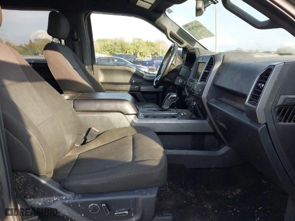 2018 Ford F-150 XL with VIN 1FTEW1EP1JFB78918, listed as a IAAI auction lot 41497670 with 160,104 mi miles. Bid and sale history available at carsss.com. Image 5.