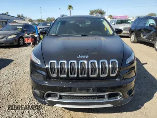 2018 Jeep Cherokee with VIN 1C4PJLJX9JD511600, listed as a Copart auction lot 46846615 with 67,482 mi miles and Salvage title. Bid and sale history available at DreamBid. Image 5.