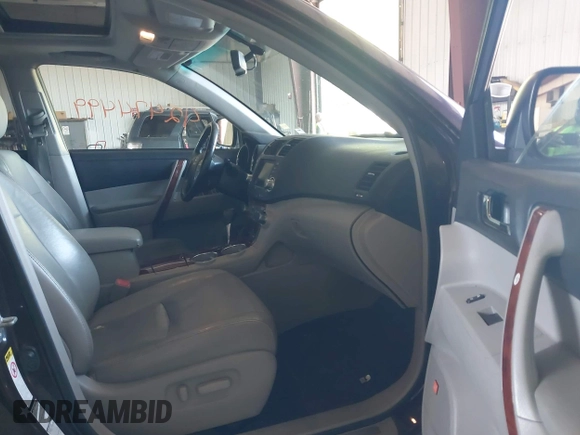 2012 Toyota Highlander Limited with VIN 5TDDK3EH3CS098180, listed as a IAAI auction lot 42474499 with 234,346 mi miles and . Bid and sale history available at DreamBid. Image 5.