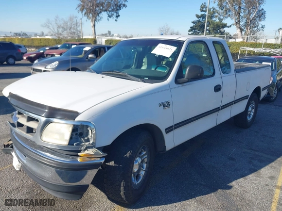 1998 Ford F-150 Standard with VIN 1FTZX1762WNA88290, listed as a IAAI auction lot 41648021 with 250,013 mi miles. Bid and sale history available at carsss.com. Image 17.