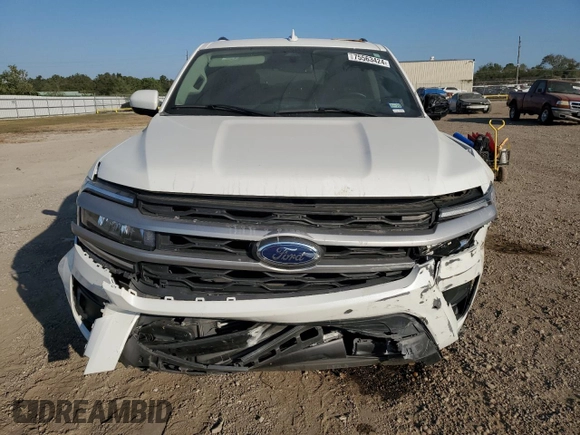2022 Ford Expedition XLT with VIN 1FMJU1HT4NEA58969, listed as a Copart auction lot 75563424 with 27,905 mi miles and Salvage Title. Bid and sale history available at carsss.com. Image 5.