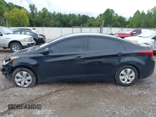 2016 Hyundai Elantra SE z VIN 5NPDH4AE6GH712831, wystawiony jako IAAI lot #40330106 z przebiegiem 186 539 mil mil oraz . Historia ofert i sprzedaży dostępna na DreamBid. Obrazek 14.