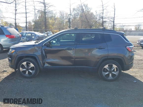 2017 Jeep Compass Latitude z VIN 3C4NJDBB9HT667415, wystawiony jako IAAI lot #40755033 z przebiegiem 106 943 mil mil oraz . Historia ofert i sprzedaży dostępna na DreamBid. Obrazek 14.