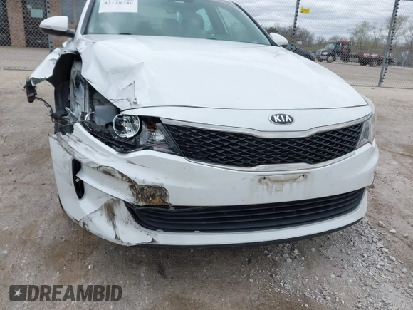 2016 Kia Optima LX z VIN 5XXGT4L37GG087701, wystawiony jako IAAI lot #42148746 z przebiegiem 53 473 mil mil oraz . Historia ofert i sprzedaży dostępna na DreamBid. Obrazek 6.