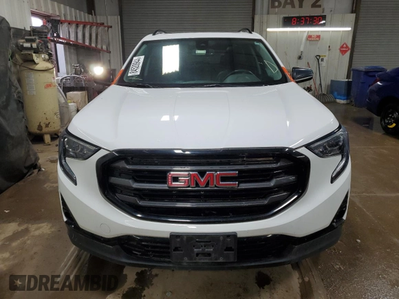 2021 GMC Terrain SLT with VIN 3GKALVEV7ML401992, listed as a Copart auction lot 84520944 with 26,615 mi miles and Salvage Title. Bid and sale history available at DreamBid. Image 5.