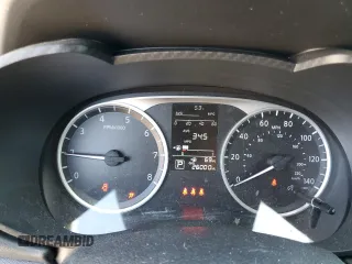 2024 Nissan Versa S z VIN 3N1CN8DV8RL847581, wystawiony jako Copart lot #47555985 z przebiegiem 26 000 mil mil oraz Szkody całkowita. Historia ofert i sprzedaży dostępna na DreamBid. Obrazek 9.