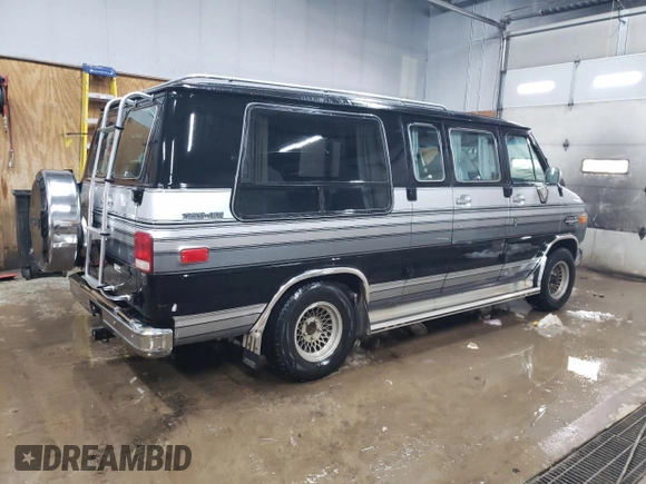 1988 Chevrolet Chevy Van z VIN 2GBEG25K2J4137750, wystawiony jako Copart lot #89310475 z przebiegiem 26 823 mil mil oraz Szkoda całkowita • Salvage title. Historia ofert i sprzedaży dostępna na DreamBid. Obrazek 3.