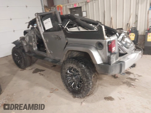 2014 Jeep Wrangler Unlimited Sahara with VIN 1C4BJWEG4EL229284, listed as a IAAI auction lot 40841730 with 1 mi miles. Bid and sale history available at carsss.com. Image 3.
