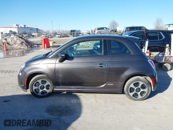 2017 FIAT 500e with VIN 3C3CFFGE6HT682417, listed as a IAAI auction lot 41432822 with 73,447 mi miles. Bid and sale history available at carsss.com. Image 14.