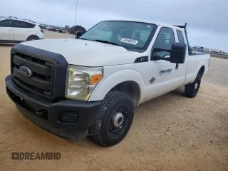2014 Ford F-250 XLT with VIN 1FT7X2BT0EEB28715, listed as a Copart auction lot 43449075 with 177,622 mi miles and Clean title. Bid and sale history available at DreamBid. Image 1.