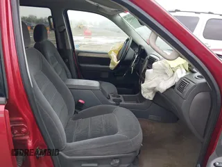 2003 Ford Explorer XLT с VIN 1FMZU73K83UC38110, выставлен на аукционе IAAI как лот 42209079 с пробегом 149 673 миль миль и . История ставок и продаж доступна на DreamBid. Изображение 5.