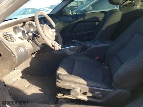 2010 Ford Mustang V6 with VIN 1ZVBP8AN1A5111929, listed as a Copart auction lot 42230975 with 167,935 mi miles and Salvage Title. Bid and sale history available at carsss.com. Image 7.
