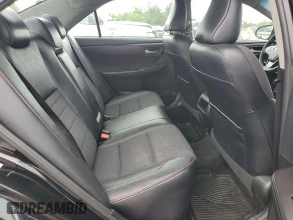 2017 Toyota Camry XLE z VIN 4T1BF1FK0HU685994, wystawiony jako Copart lot #61441595 z przebiegiem 104 703 mil mil oraz Czysty tytuł • Clean title. Historia ofert i sprzedaży dostępna na DreamBid. Obrazek 10.