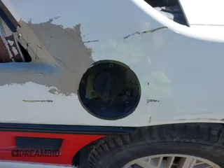1986 Pontiac Fiero z VIN 1G2PF3790GP231392, wystawiony jako IAAI lot #41870267 z przebiegiem 156 718 mil mil oraz . Historia ofert i sprzedaży dostępna na DreamBid. Obrazek 19.