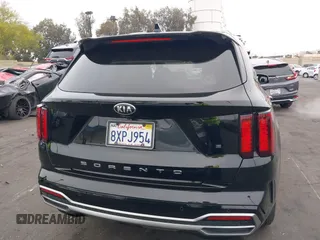 2021 Kia Sorento S with VIN 5XYRL4LC1MG066939, listed as a IAAI auction lot 42141340 with 53,937 mi miles and . Bid and sale history available at DreamBid. Image 16.