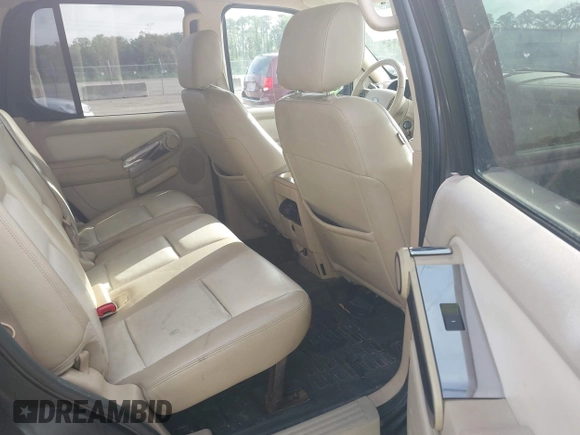 2007 Ford Explorer Sport Trac Limited with VIN 1FMEU33897UA05807, listed as a IAAI auction lot 42451557 with 181,789 mi miles and . Bid and sale history available at DreamBid. Image 8.