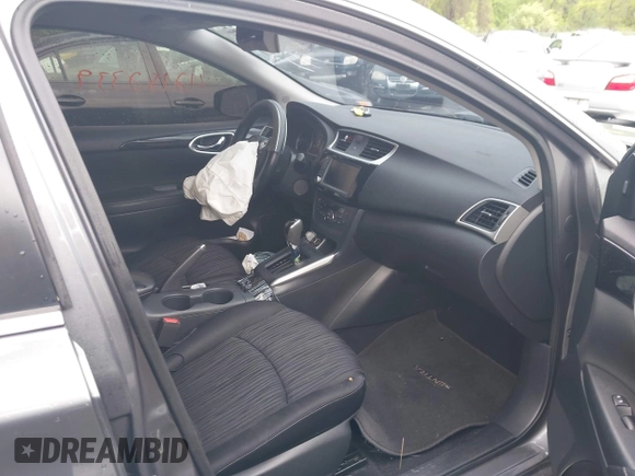 2019 Nissan Sentra S z VIN 3N1AB7AP7KY238779, wystawiony jako IAAI lot #42182339 z przebiegiem 75 136 mil mil oraz . Historia ofert i sprzedaży dostępna na DreamBid. Obrazek 5.