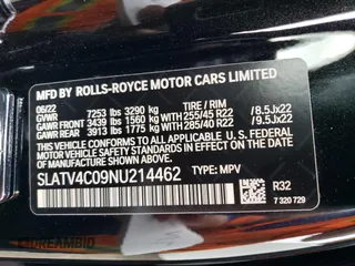 2022 Rolls-Royce Cullinan z VIN SLATV4C09NU214462, wystawiony jako Copart lot #70713624 z przebiegiem 9904 mil mil oraz Szkody całkowita. Historia ofert i sprzedaży dostępna na DreamBid. Obrazek 15.