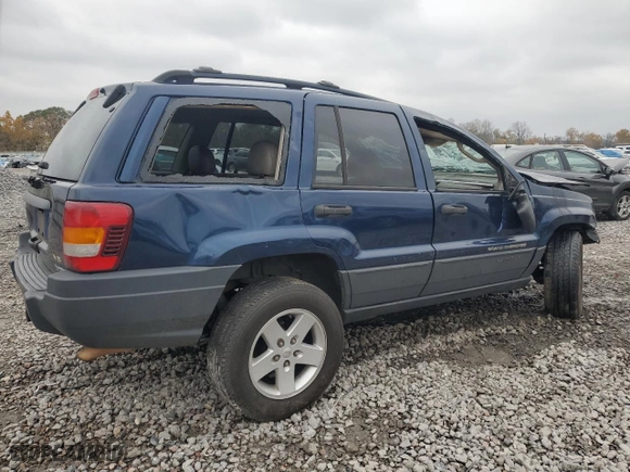 2002 Jeep Grand Cherokee Laredo with VIN 1J4GW48N02C165868, listed as a Copart auction lot 82228494 with 0 mi miles and Salvage Title. Bid and sale history available at carsss.com. Image 3.