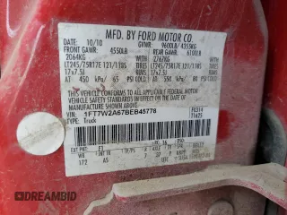 2011 Ford F-250 XL z VIN 1FT7W2A67BEB45778, wystawiony jako Copart lot #58747385 z przebiegiem 78 212 mil mil oraz Czysty tytuł • Clean title. Historia ofert i sprzedaży dostępna na DreamBid. Obrazek 12.