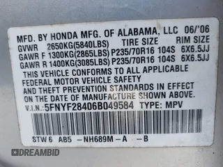 2006 Honda Pilot EX with VIN 5FNYF28406B049584, listed as a IAAI auction lot 38183277 with 281,810 mi miles and . Bid and sale history available at carsss.com. Image 9.