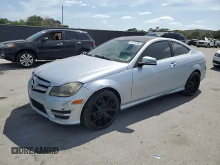 2013 Mercedes-Benz C 250 with VIN WDDGJ4HB0DF995087, listed as a Copart auction lot 54379365 with 104,348 mi miles and Clean Title. Bid and sale history available at DreamBid. Image 1.