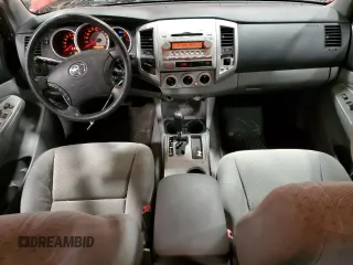 2006 Toyota Tacoma z VIN 5TEMU52N26Z316892, wystawiony jako Copart lot #53187085 z przebiegiem 150 035 mil mil oraz Szkody całkowita. Historia ofert i sprzedaży dostępna na DreamBid. Obrazek 8.