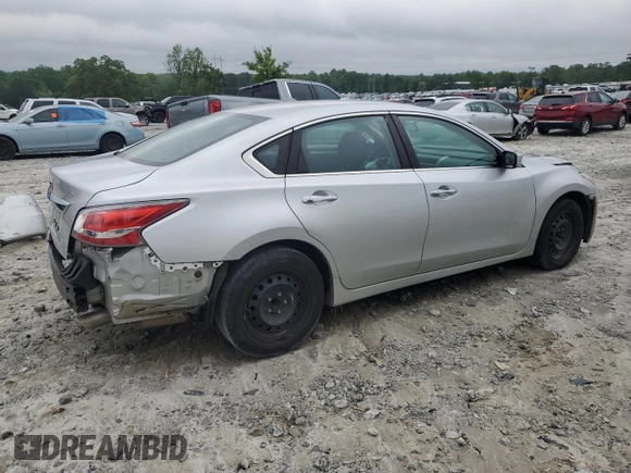 2015 Nissan Altima 2.5 z VIN 1N4AL3AP4FC438526, wystawiony jako Copart lot #54361345 z przebiegiem 135 577 mil mil oraz Szkoda całkowita • Salvage title. Historia ofert i sprzedaży dostępna na DreamBid. Obrazek 3.