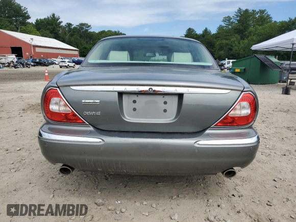 2005 Jaguar XJ Vanden Plas with VIN SAJWA82C25SG44967, listed as a Copart auction lot 62807705 with 33,020 mi miles and Clean title. Bid and sale history available at DreamBid. Image 6.