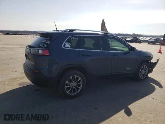 2020 Jeep Cherokee Latitude Plus with VIN 1C4PJLLB8LD556256, listed as a Copart auction lot 45321825 with 113,805 mi miles and Salvage Title. Bid and sale history available at carsss.com. Image 3.